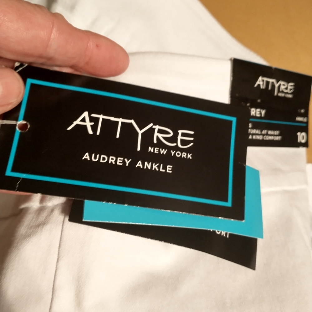 NWT Attyre Audrey Ankle  Slim Leg White Pants with Colorful Striped Hem - Picture 13 of 13